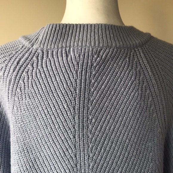 all : row light blue sweater in very good used condition. 🍀 - Picture 5 of 9